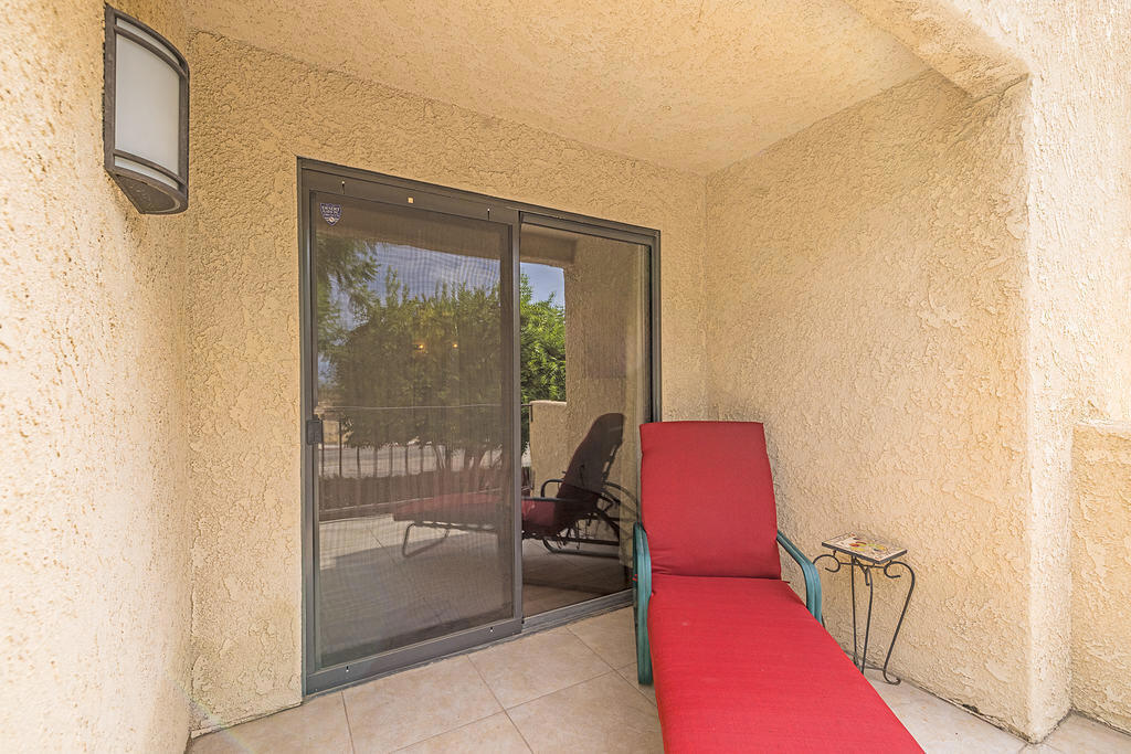 Residential Lease for rent at 200 E Racquet Club Road 68, Palm Springs CA featuring 2 beds and 1 bath