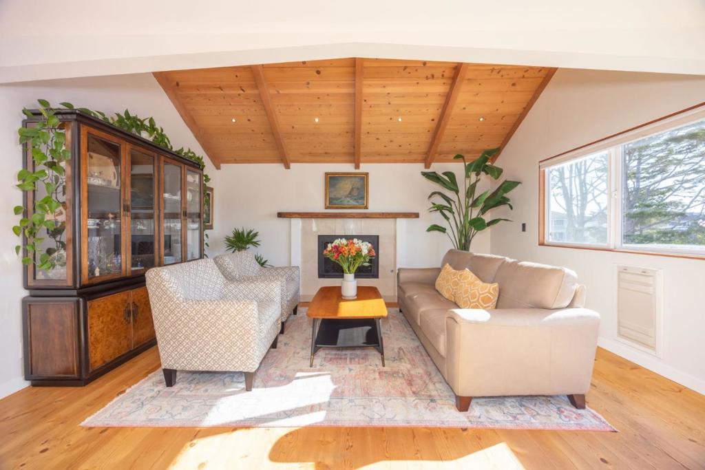 Residential for sale at 628 Alsace Loraine Avenue, Half Moon Bay CA featuring 4 beds and 3 baths