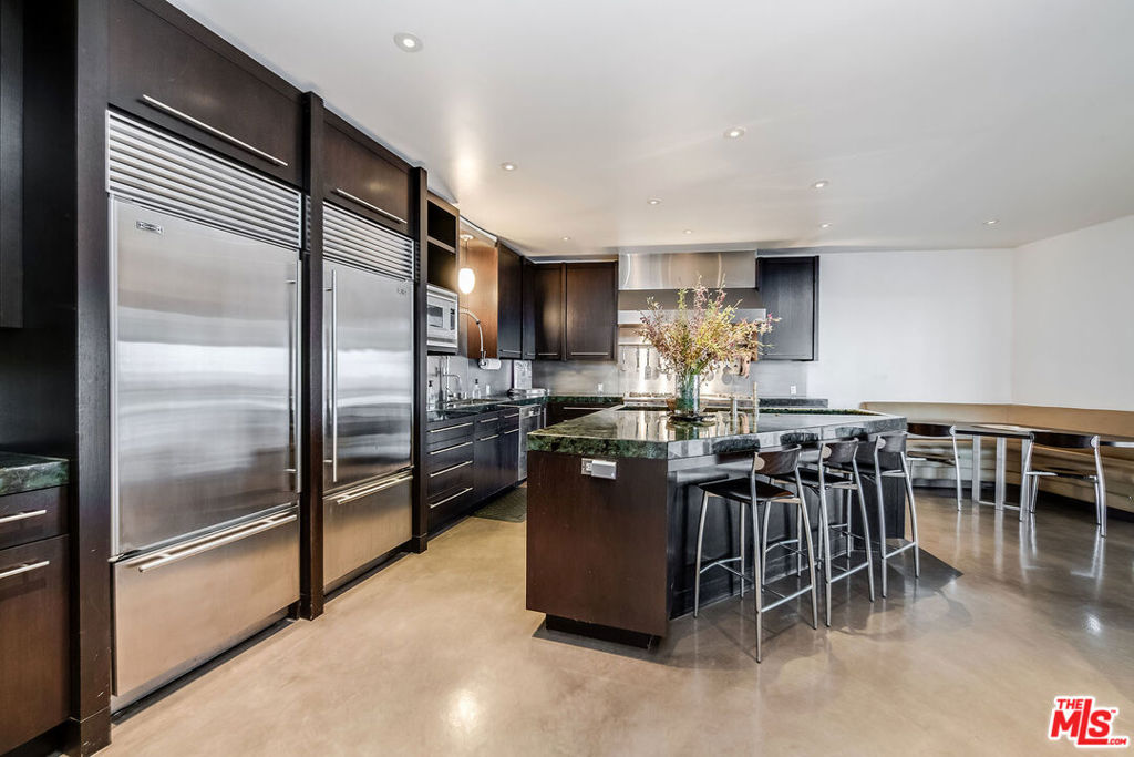 Residential Lease for rent at 8690 Franklin Avenue, Los Angeles CA featuring 4 beds and 4 baths