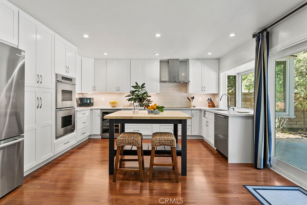 Residential Lease for rent at 27242 Cordero Lane, Mission Viejo CA featuring 3 beds and 2 baths