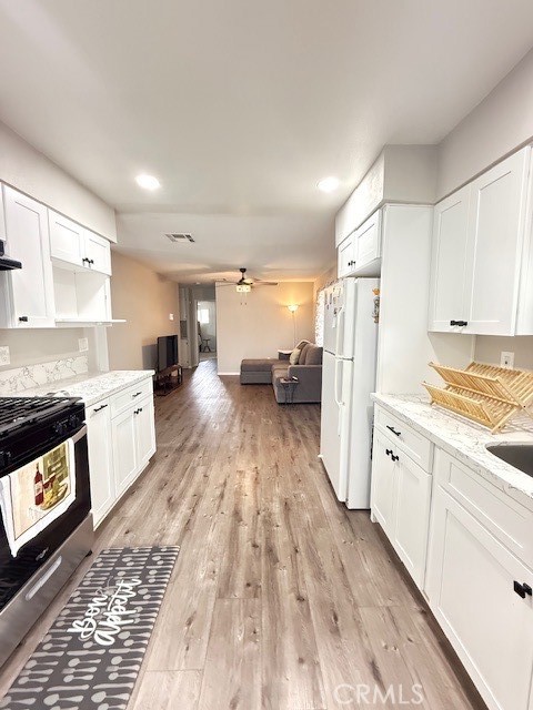 Residential for sale at 360 Santa Clara Circle, Hemet CA featuring 2 beds and 2 baths