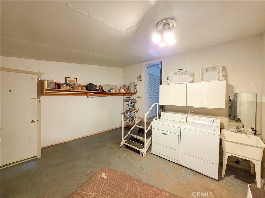 Residential for sale at 13521 Highway A-12, Montague CA featuring 3 beds and 2 baths