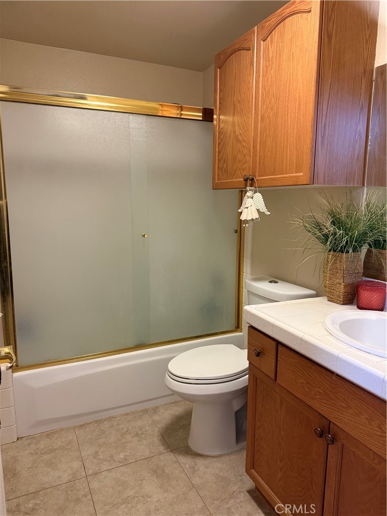 Residential for sale at 5170 Coronado Street, Chowchilla CA featuring 5 beds and 3 baths