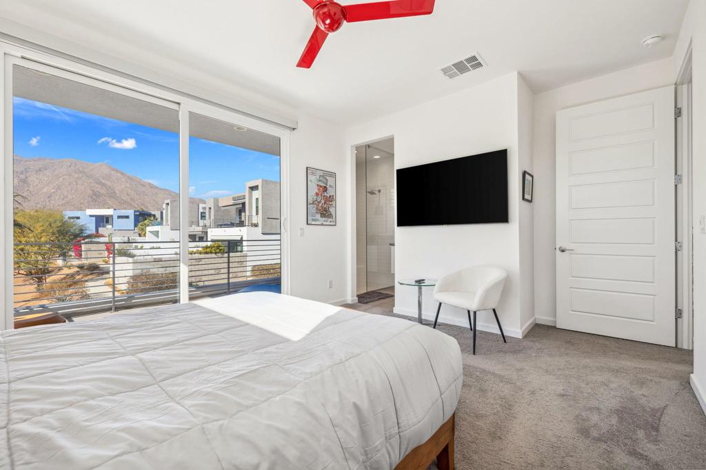 Residential Lease for rent at 2691 Paragon Loop, Palm Springs CA featuring 2 beds and 3 baths