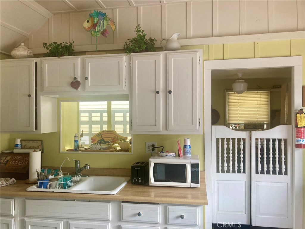 Residential for sale at 320 Metropole Avenue C, Avalon CA featuring 2 beds and 1 bath