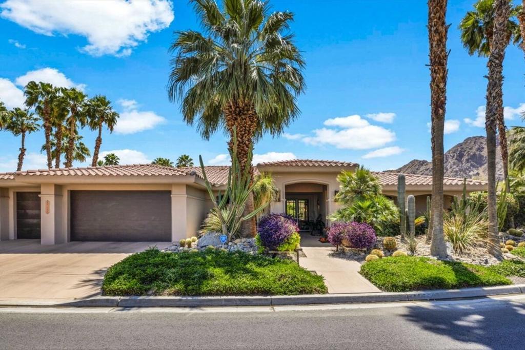 Residential Lease for rent at 45730 Indian Canyon Road, Indian Wells CA featuring 5 beds and 7 baths