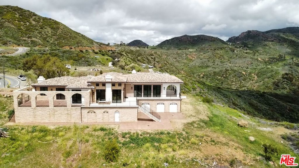 Residential for sale at 33182 & 33174 Mulholland Highway, Malibu CA featuring 3 beds and 4 baths