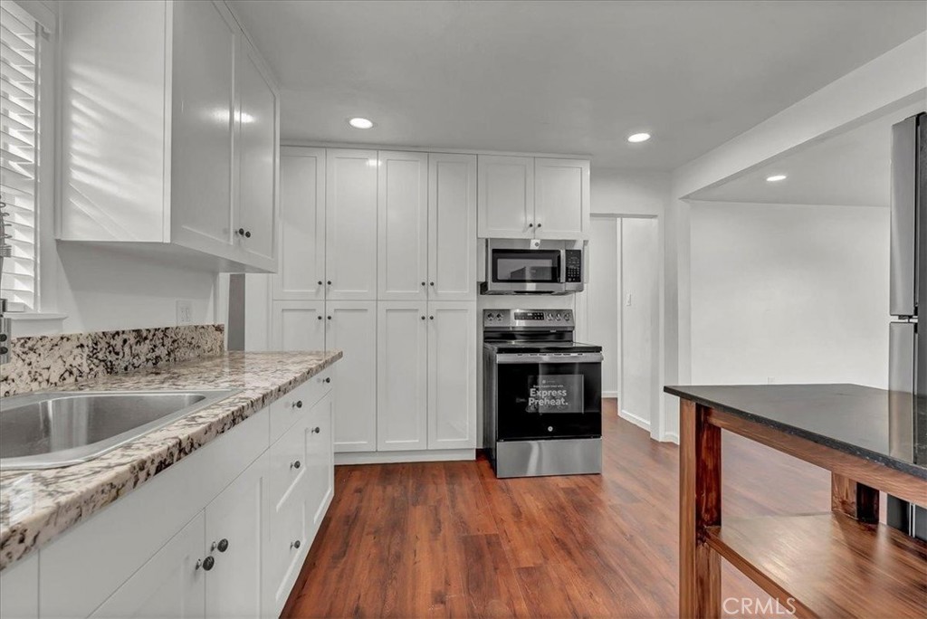 Residential for sale at 1015 Hall Avenue, Corcoran CA featuring 2 beds and 1 bath