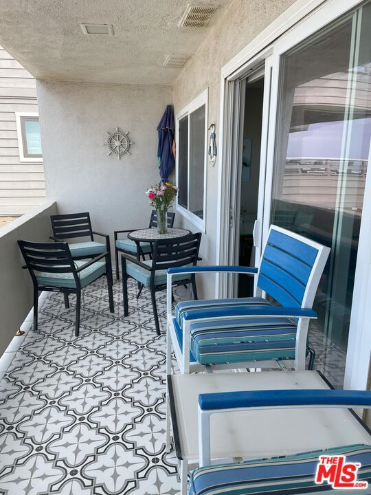 Residential Lease for rent at 4975 Sandyland Road 212, Carpinteria CA featuring 2 beds and 1 bath