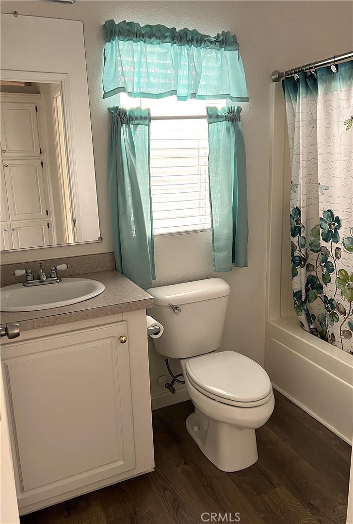 Residential for sale at 31768 Via Verde, Lake Elsinore CA featuring 3 beds and 2 baths