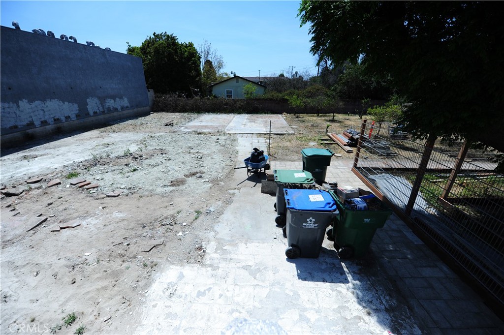 Residential for sale at 4518 W 1st Street, Santa Ana CA featuring 1 bed and 1 bath