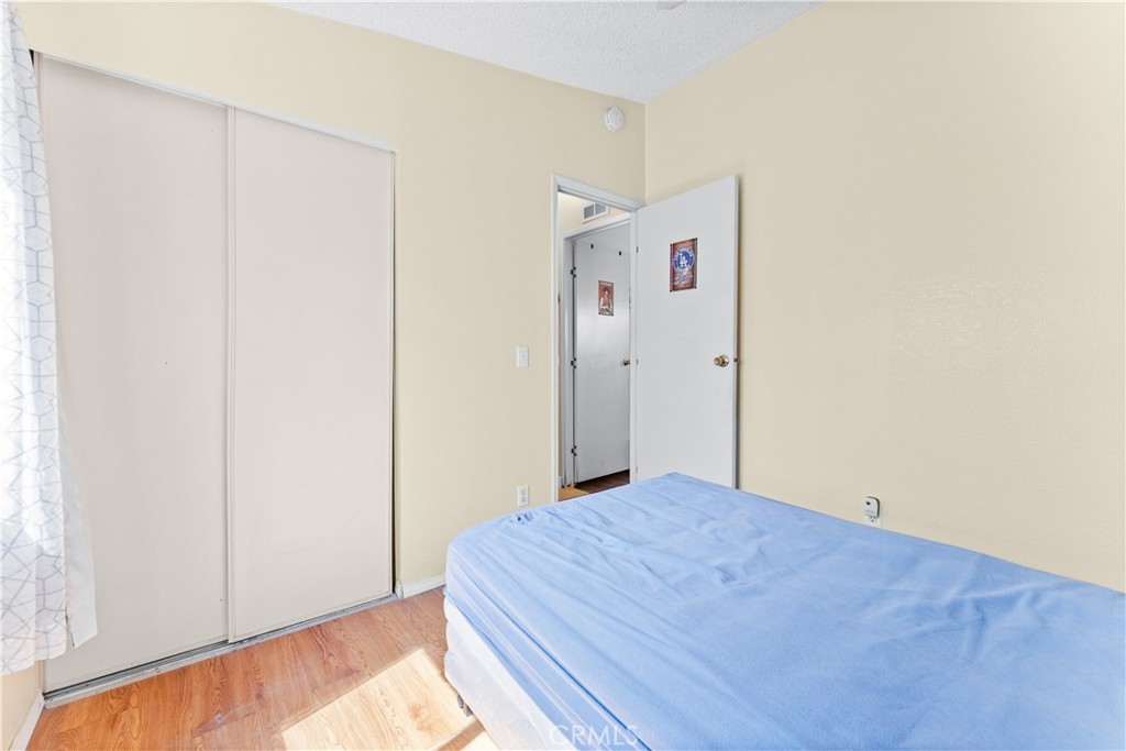 Manufactured In Park for sale at 10001 W Frontage Road 188, South Gate CA featuring 3 beds and 2 baths