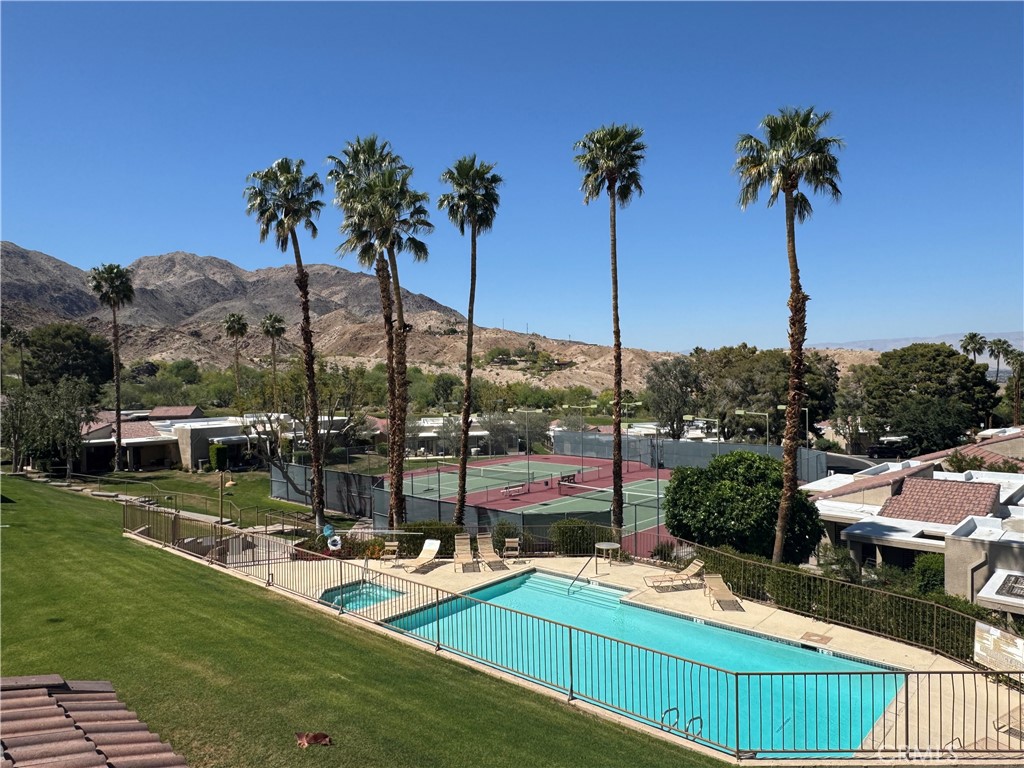 Residential Lease for rent at 72400 Ridgecrest Lane, Palm Desert CA featuring 2 beds and 2 baths
