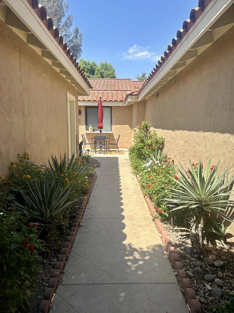 Residential Lease for rent at 336 Villena Way, Palm Desert CA featuring 2 beds and 2 baths