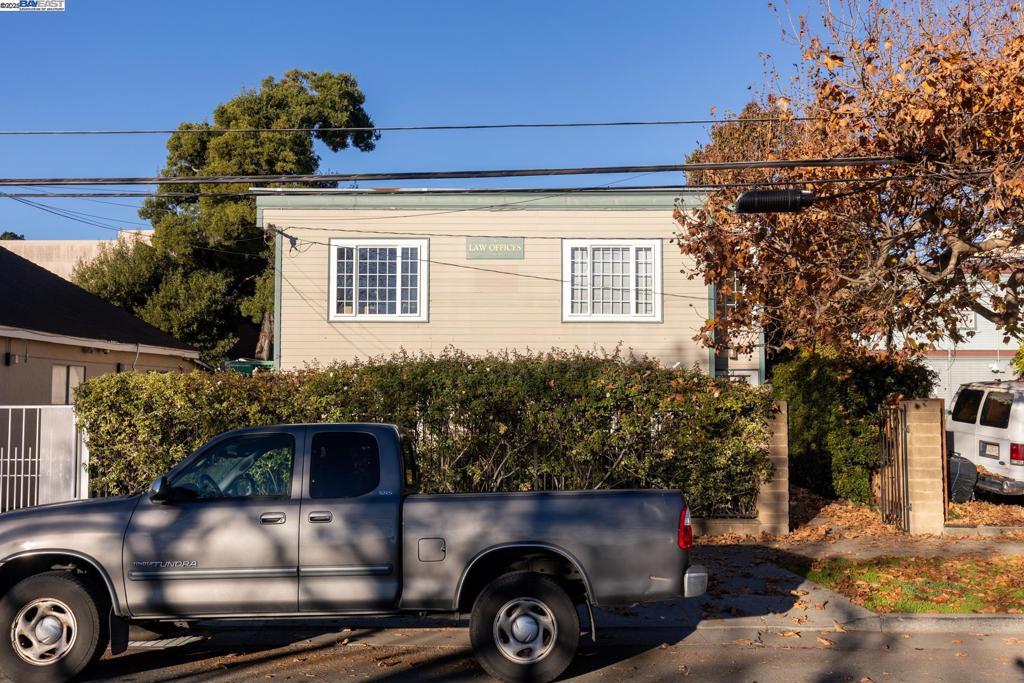 Residential for sale at 54 Railroad Ave, Richmond CA featuring 10 beds and 2 baths