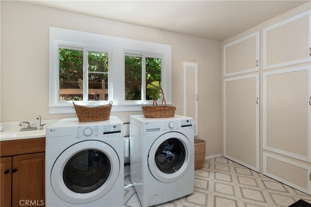 Residential for sale at 4651 Tepusquet Road, Santa Maria CA featuring 3 beds and 3 baths