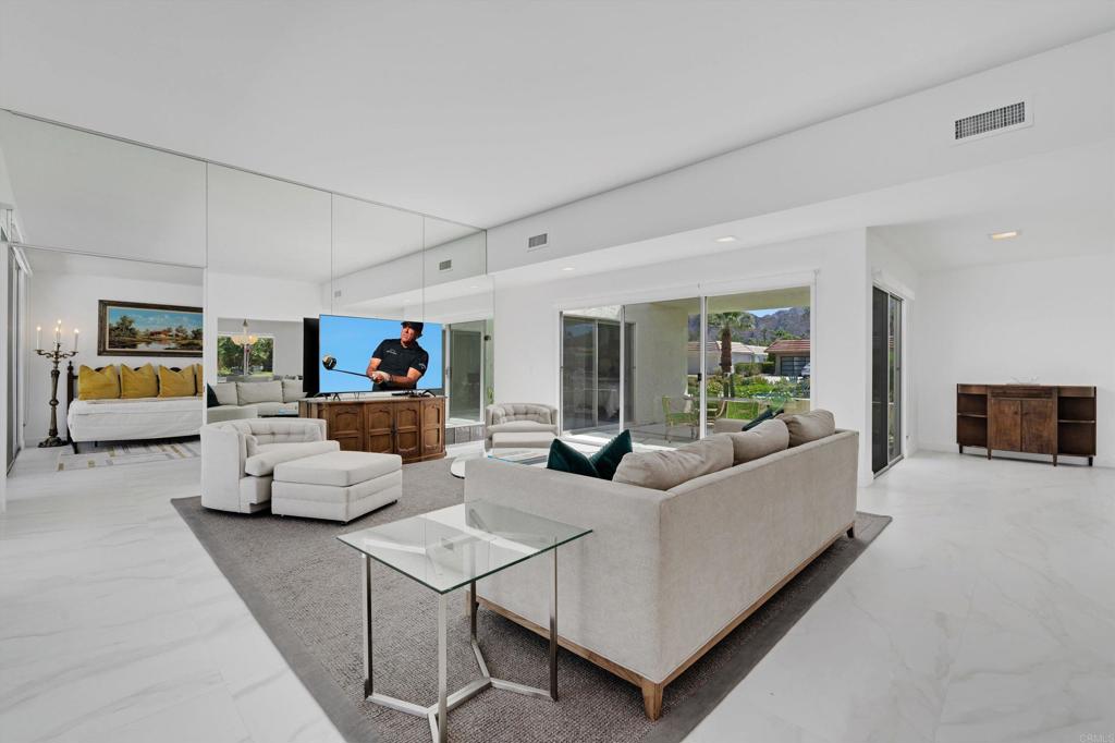 Residential Lease for rent at 45480 Via Corona, Indian Wells CA featuring 3 beds and 2 baths