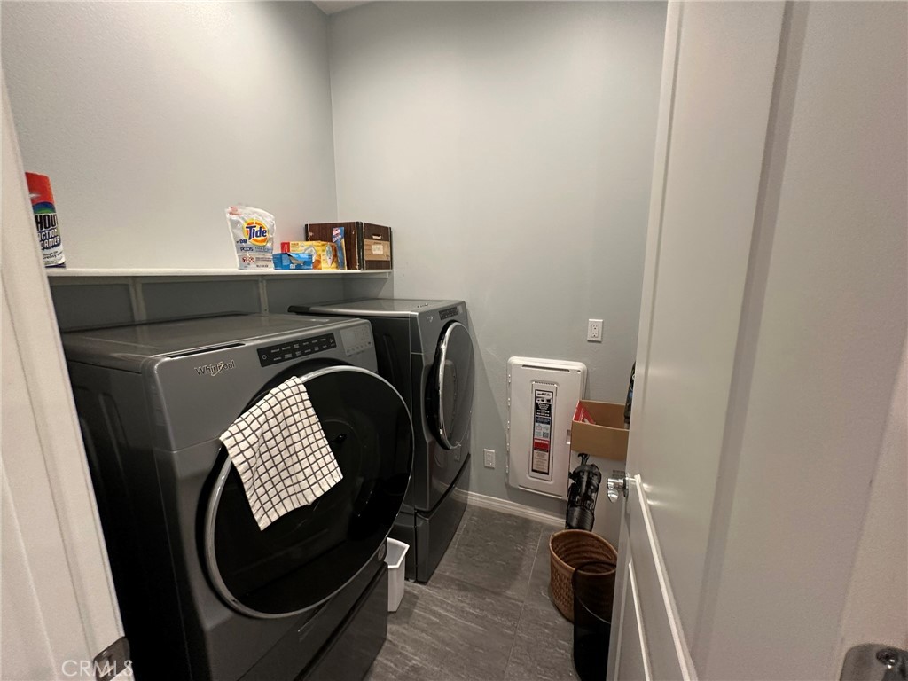 Residential Lease for rent at 26 Carmenere, Rancho Mirage CA featuring 2 beds and 2 baths