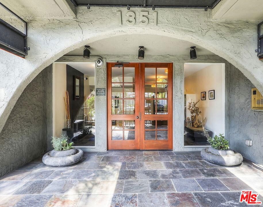 Residential for sale at 1351 N Orange Drive 117, Los Angeles CA featuring 1 bed and 1 bath