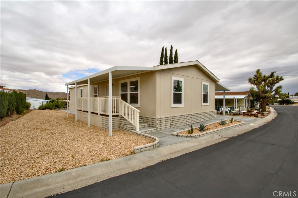 Manufactured In Park for sale at 7501 Palm Ave 131, Yucca Valley CA featuring 3 beds and 2 baths