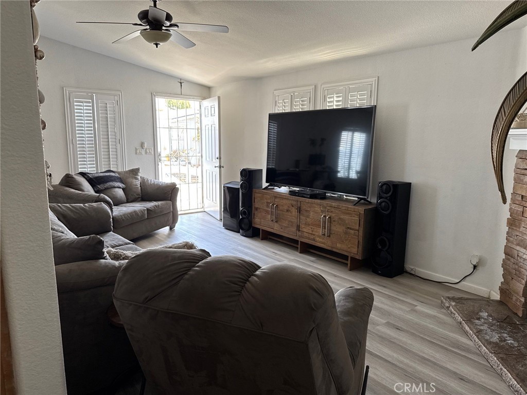 Manufactured In Park for sale at 9080 Bloomfield Ave 209, Cypress CA featuring 3 beds and 2 baths