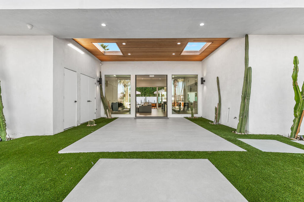 Residential Lease for rent at 72827 Bursera Way, Palm Desert CA featuring 4 beds and 4 baths