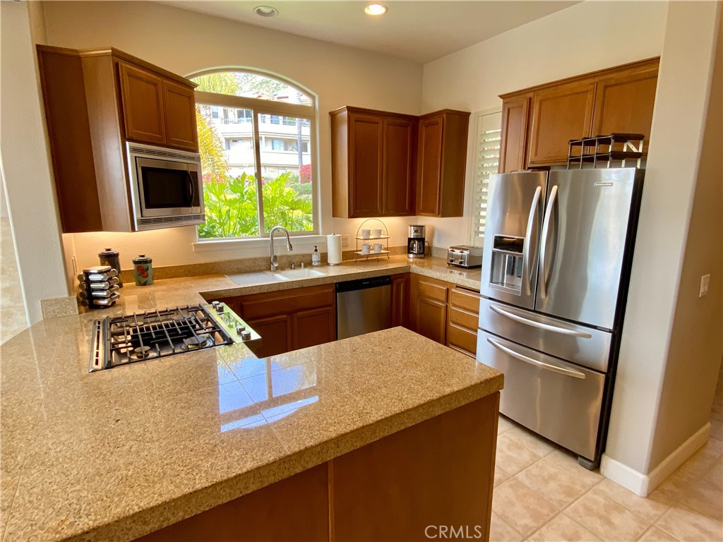 Residential Lease for rent at 1943 Barcelona, Pismo Beach CA featuring 2 beds and 3 baths