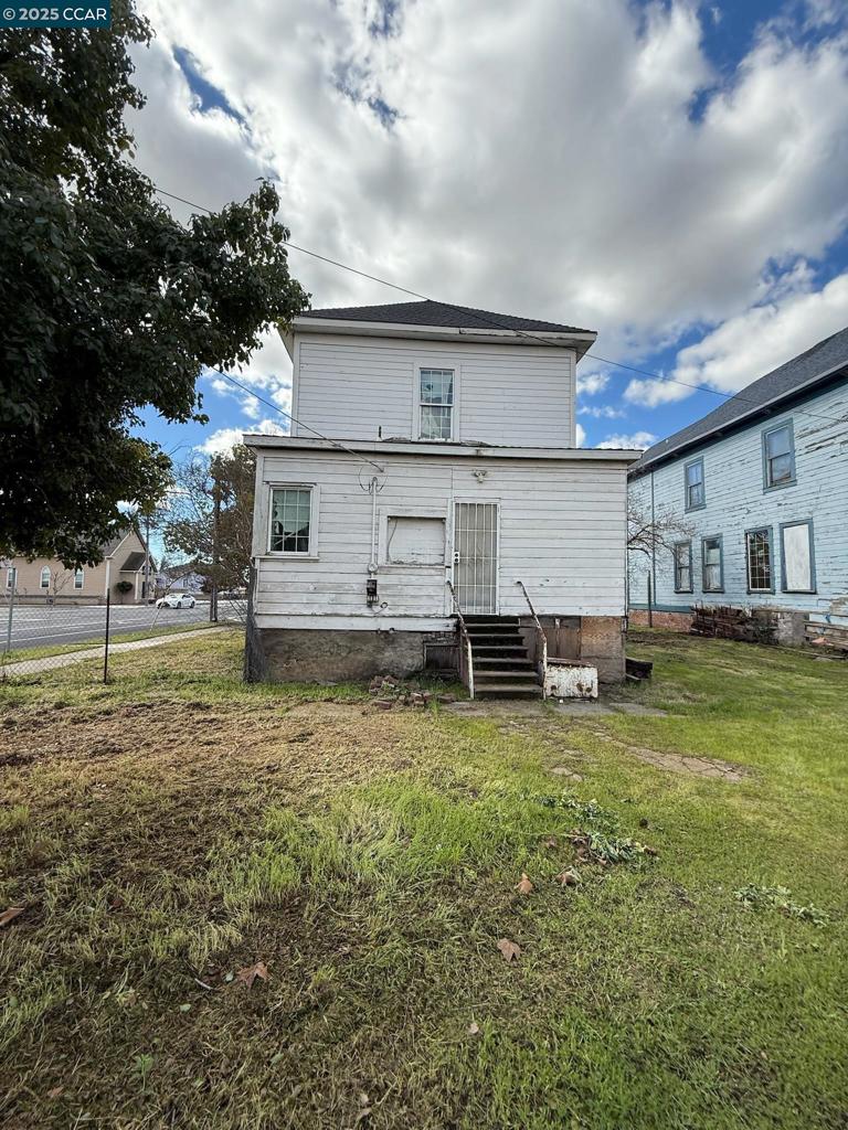 Residential for sale at 161 S 3rd Ave, Oakdale CA featuring 3 beds and 2 baths