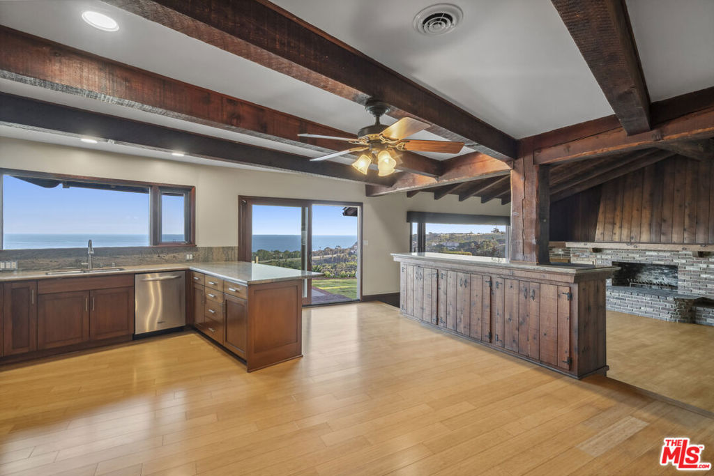 Residential Lease for rent at 3217 Colony View Circle, Malibu CA featuring 3 beds and 2 baths