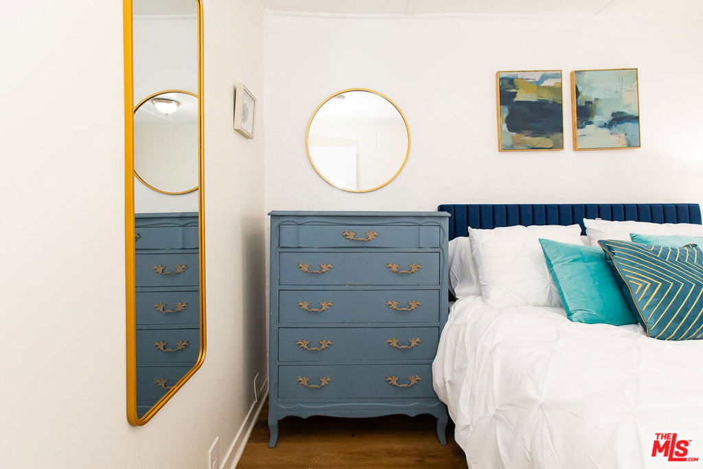 Residential Lease for rent at 313 Fischer Street B, Glendale CA featuring 1 bed and 1 bath