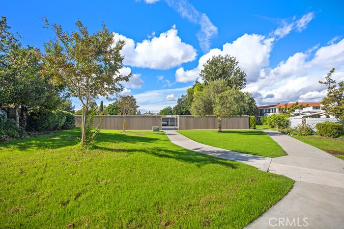 Residential for sale at 2119 Via Puerta Q, Laguna Woods CA featuring 2 beds and 1 bath