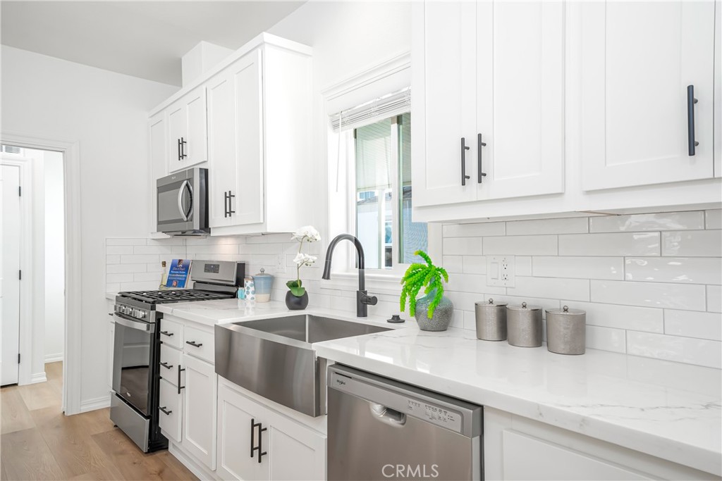 Manufactured In Park for sale at 114 Shell Drive, San Clemente CA featuring 3 beds and 2 baths