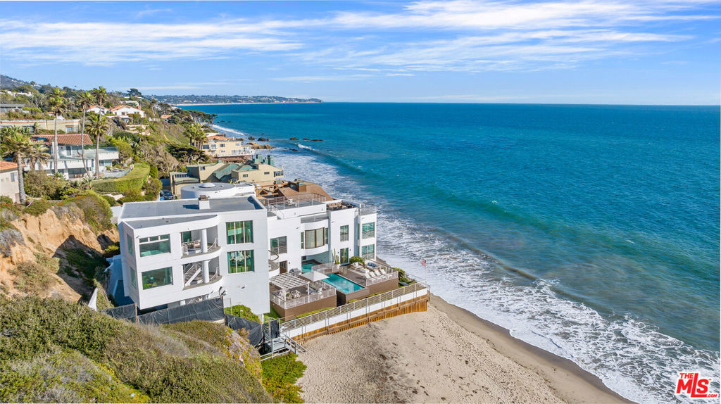 Residential Lease for rent at 32062 Pacific Coast Highway, Malibu CA featuring 4 beds and 5 baths