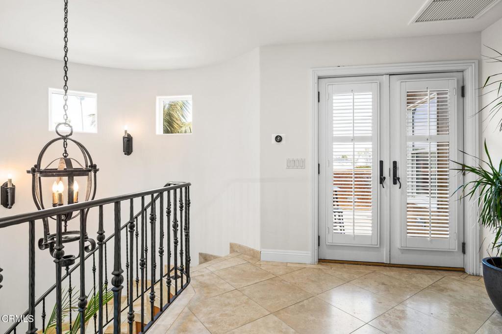 Residential Lease for rent at 1206 Sagamore Lane, Ventura CA featuring 4 beds and 3 baths