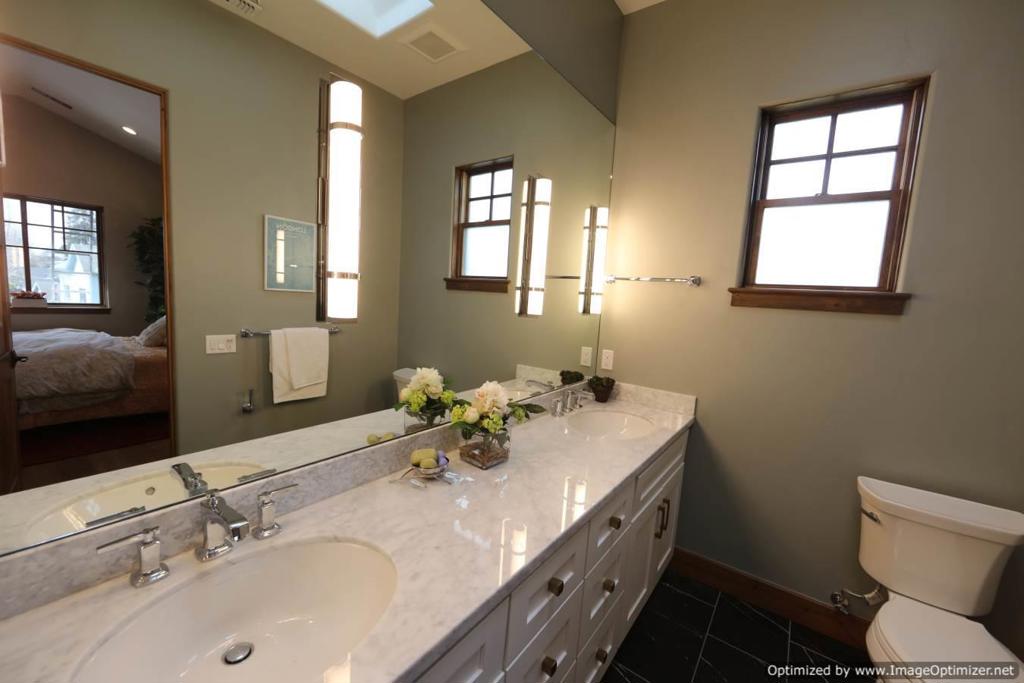 Residential Lease for rent at 445 Auzerais Avenue, San Jose, Santa Clara County CA featuring 5 beds and 5 baths