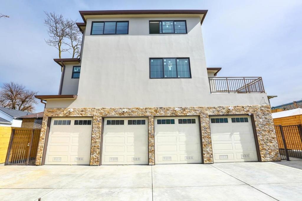 Residential for sale at 737 S 2nd Street 3, San Jose CA featuring 3 beds and 4 baths