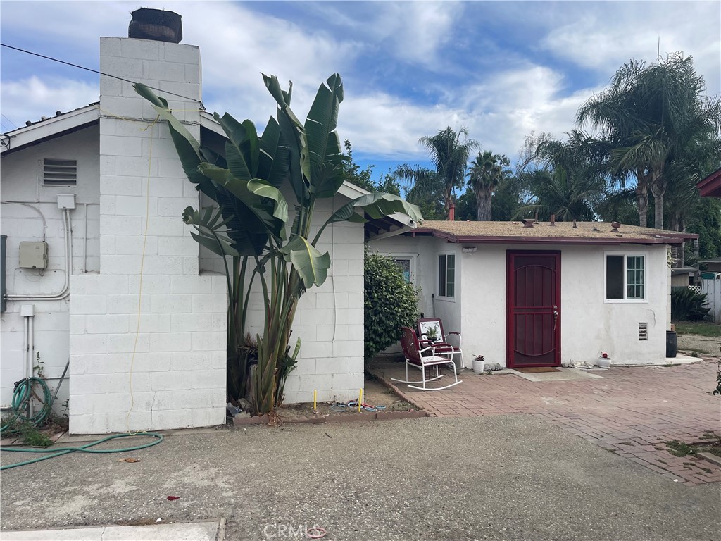 Residential for sale at 11818 Yorba Avenue, Chino CA featuring 3 beds and 2 baths
