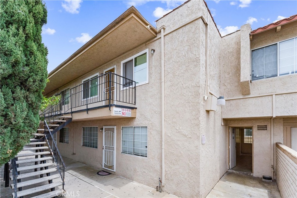 Residential Income for sale at 935 W Bishop Street, Santa Ana CA