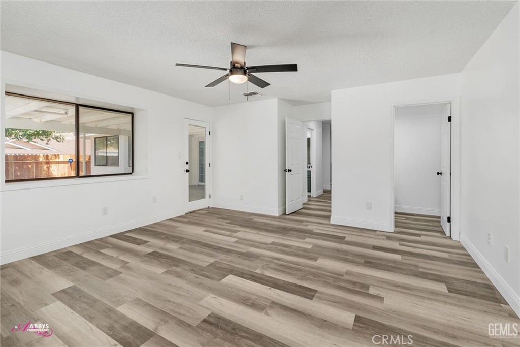 Residential for sale at 5801 Cedar Falls Drive, Bakersfield CA featuring 3 beds and 2 baths