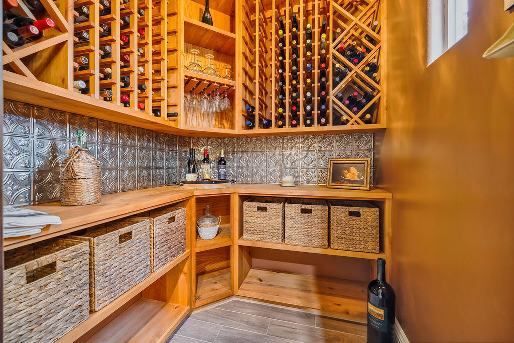 Residential Lease for rent at 35202 Vista Del Monte, Rancho Mirage CA featuring 4 beds and 5 baths