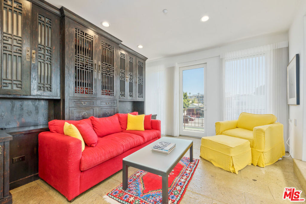 Residential for sale at 2224 Main Street, Santa Monica CA featuring 3 beds and 3 baths