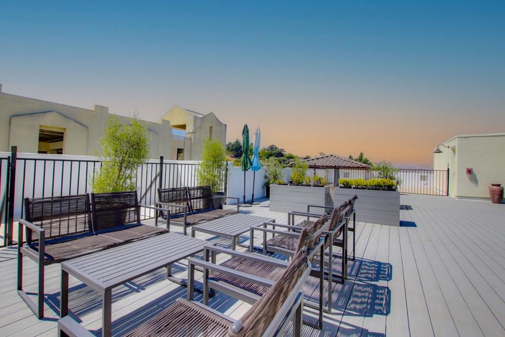 Residential for sale at 400 San Benito St 304, Hollister CA and 1 bath