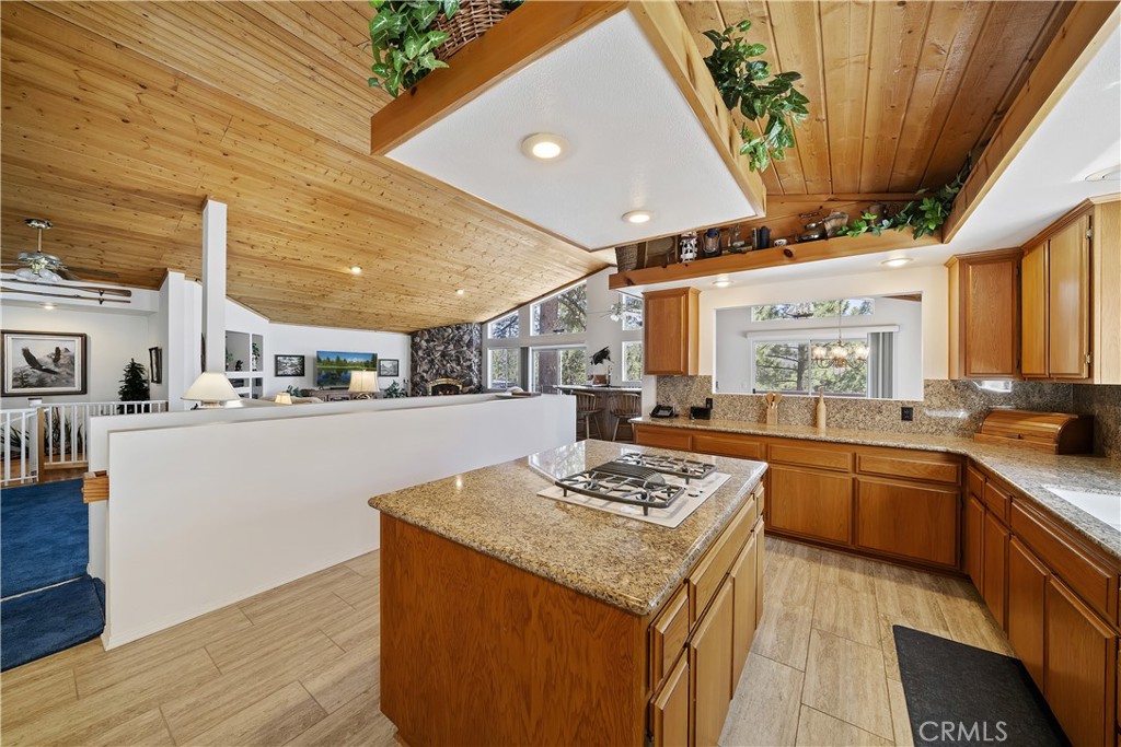 Residential for sale at 40258 Narrow Lane, Big Bear Lake CA featuring 4 beds and 4 baths