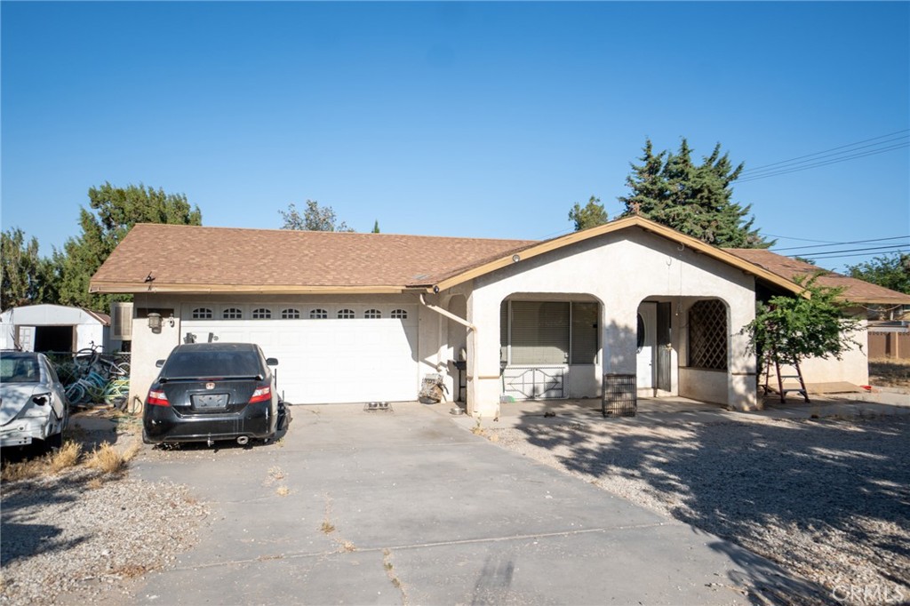 Residential for sale at 7323 Oakwood Ave, Hesperia CA featuring 2 beds and 2 baths