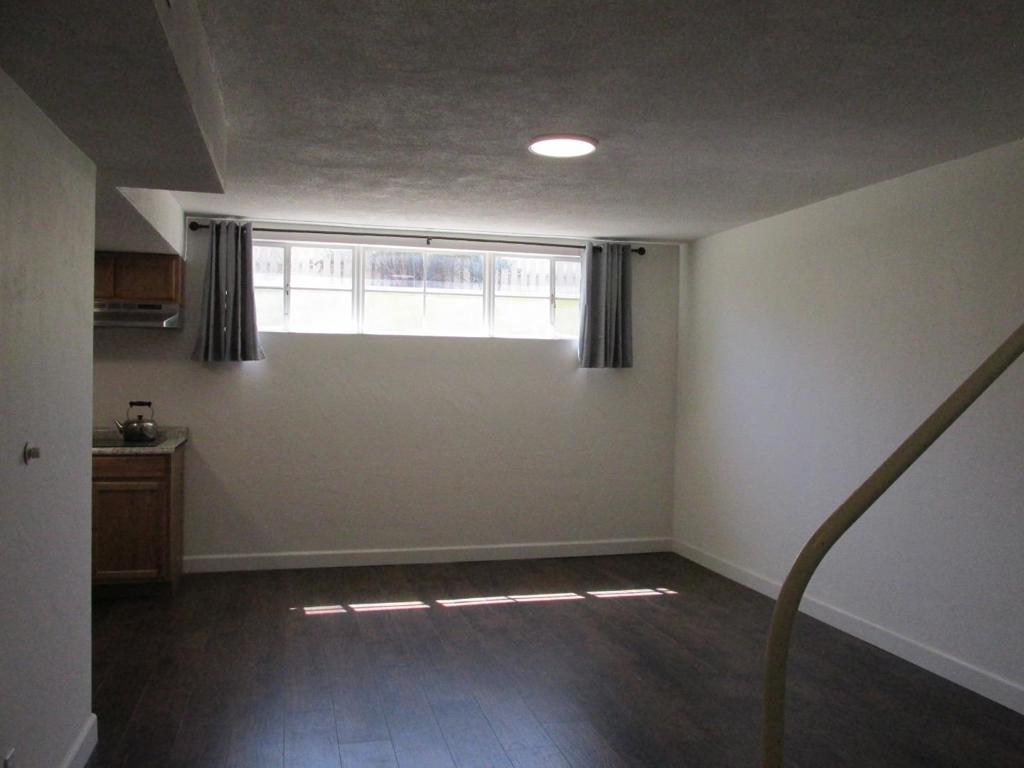 Active for sale at Hollister, CA, Hollister, CA CA and 5 baths