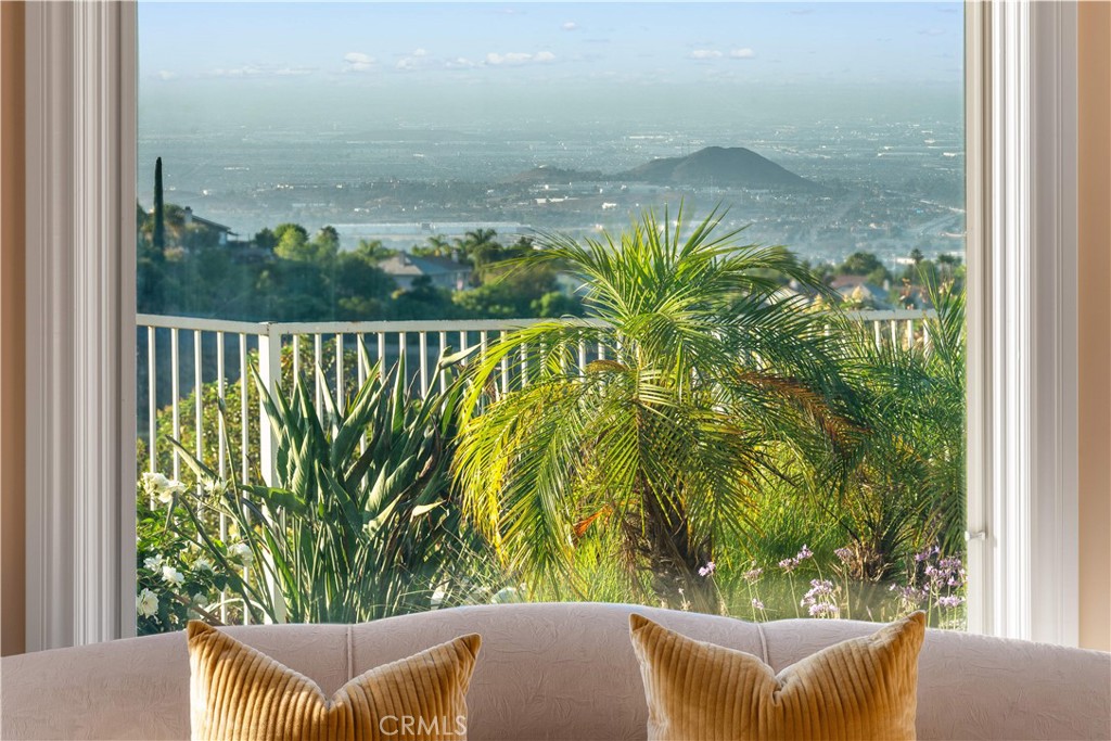 Residential for sale at 423 Cleveland Way, Corona CA featuring 5 beds and 7 baths