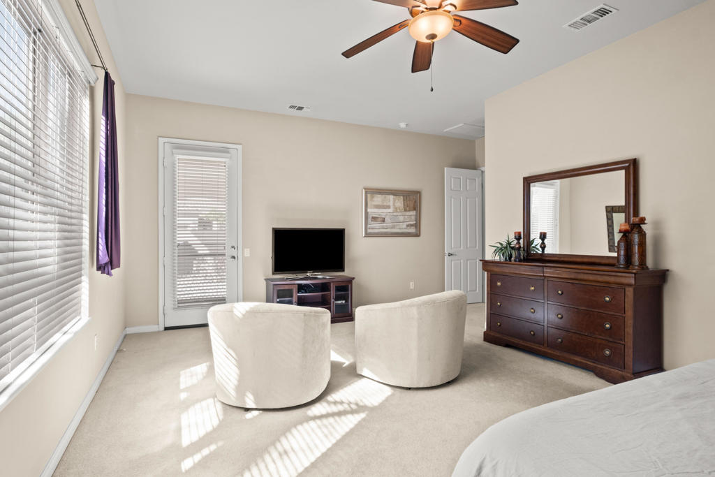 Residential Lease for rent at 80097 Avenida Santa Olivia, Indio CA featuring 2 beds and 2 baths