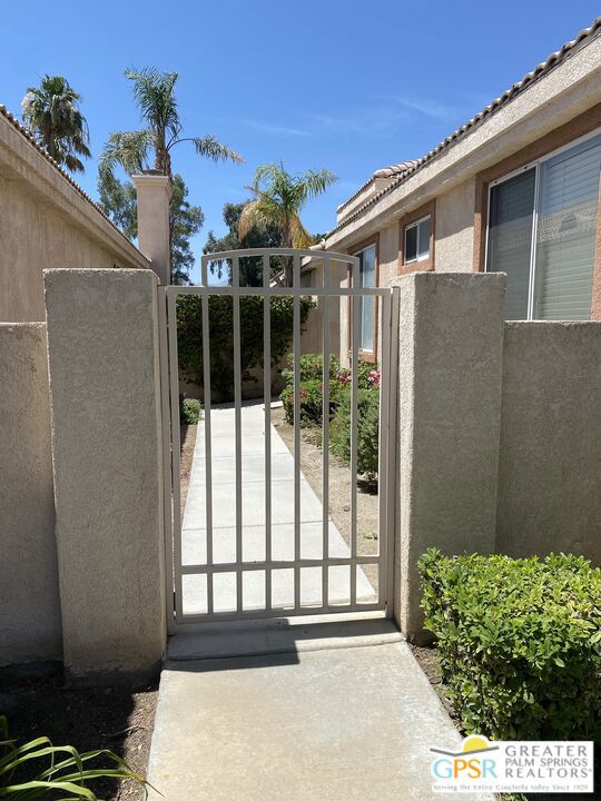 Residential Lease for rent at , Cathedral City CA featuring 3 beds and 3 baths
