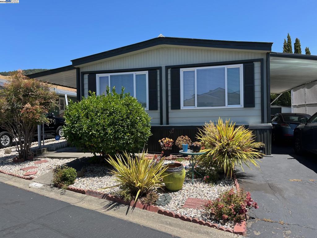 Manufactured In Park for sale at 711 Old Canyon Rd., Fremont CA featuring 2 beds and 2 baths