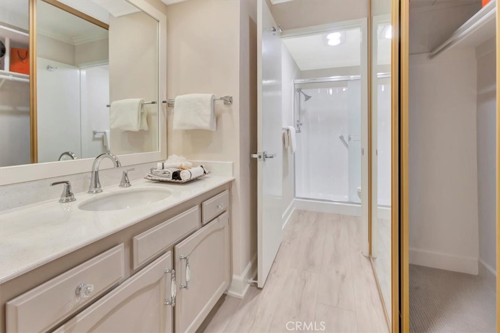 Residential for sale at 4001 Calle Sonora 3E, Laguna Woods CA featuring 2 beds and 2 baths